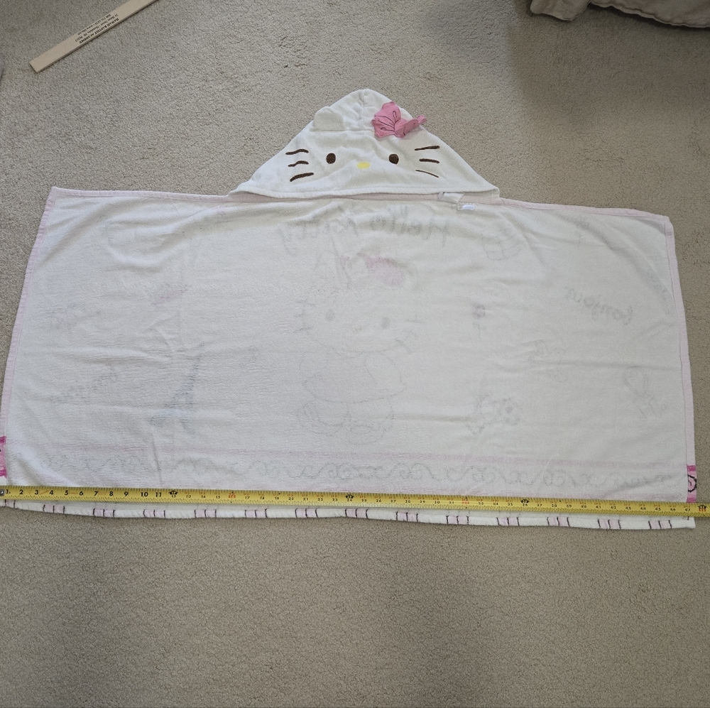 Sanrio Hello Kitty Hooded Towel, kids - Picture 3 of 4